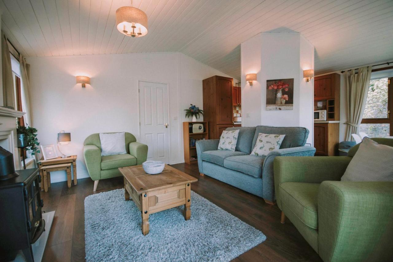 Walled Garden Lodges Loch Lomond Balloch Extérieur photo