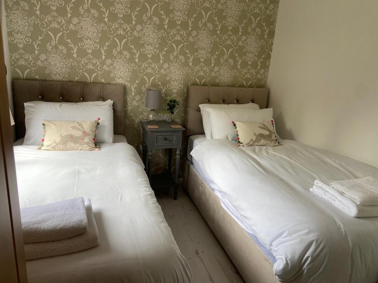 Walled Garden Lodges Loch Lomond Balloch Extérieur photo